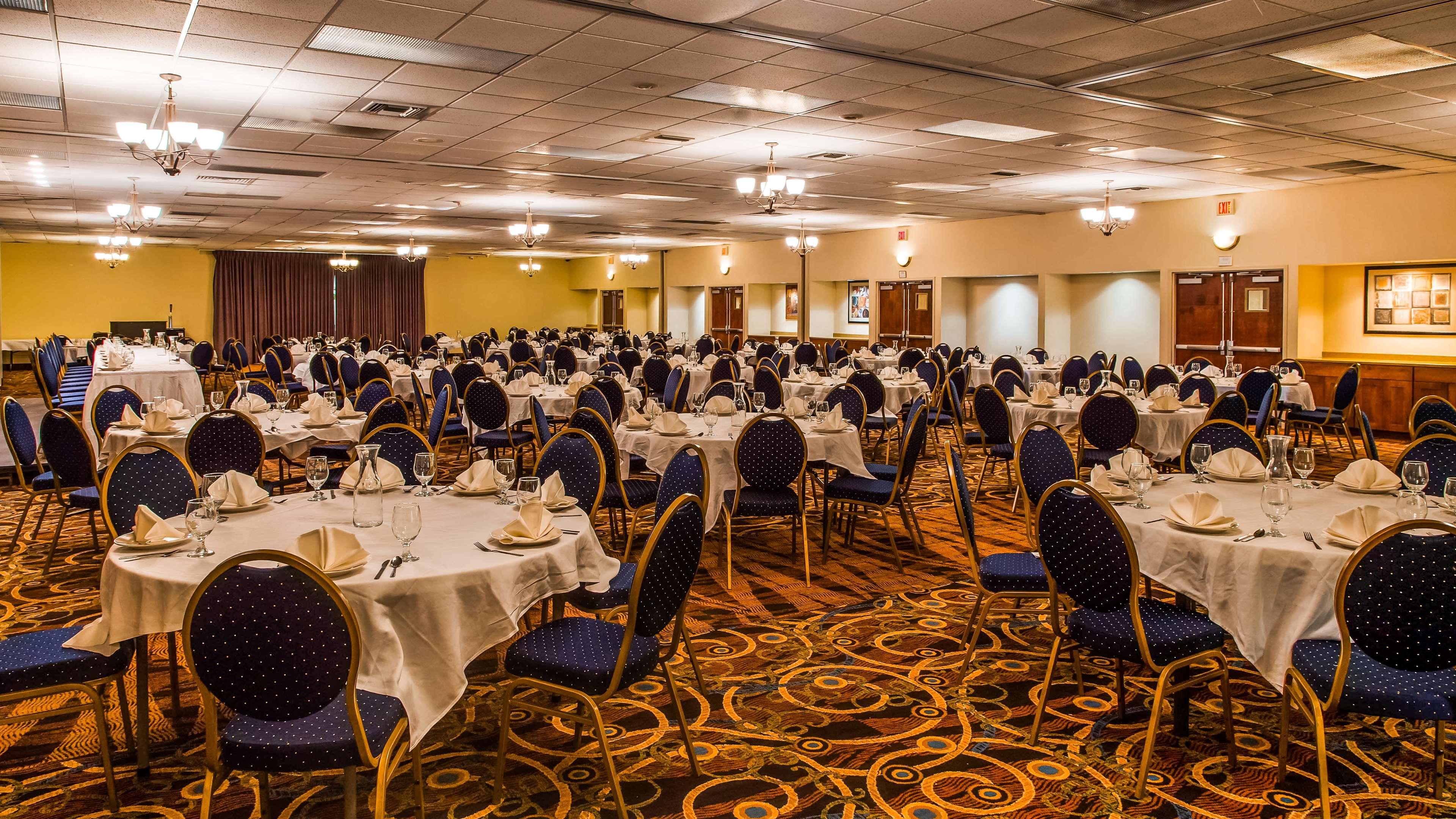 Rock Island Inn & Suites Marshalltown Eksteriør bilde