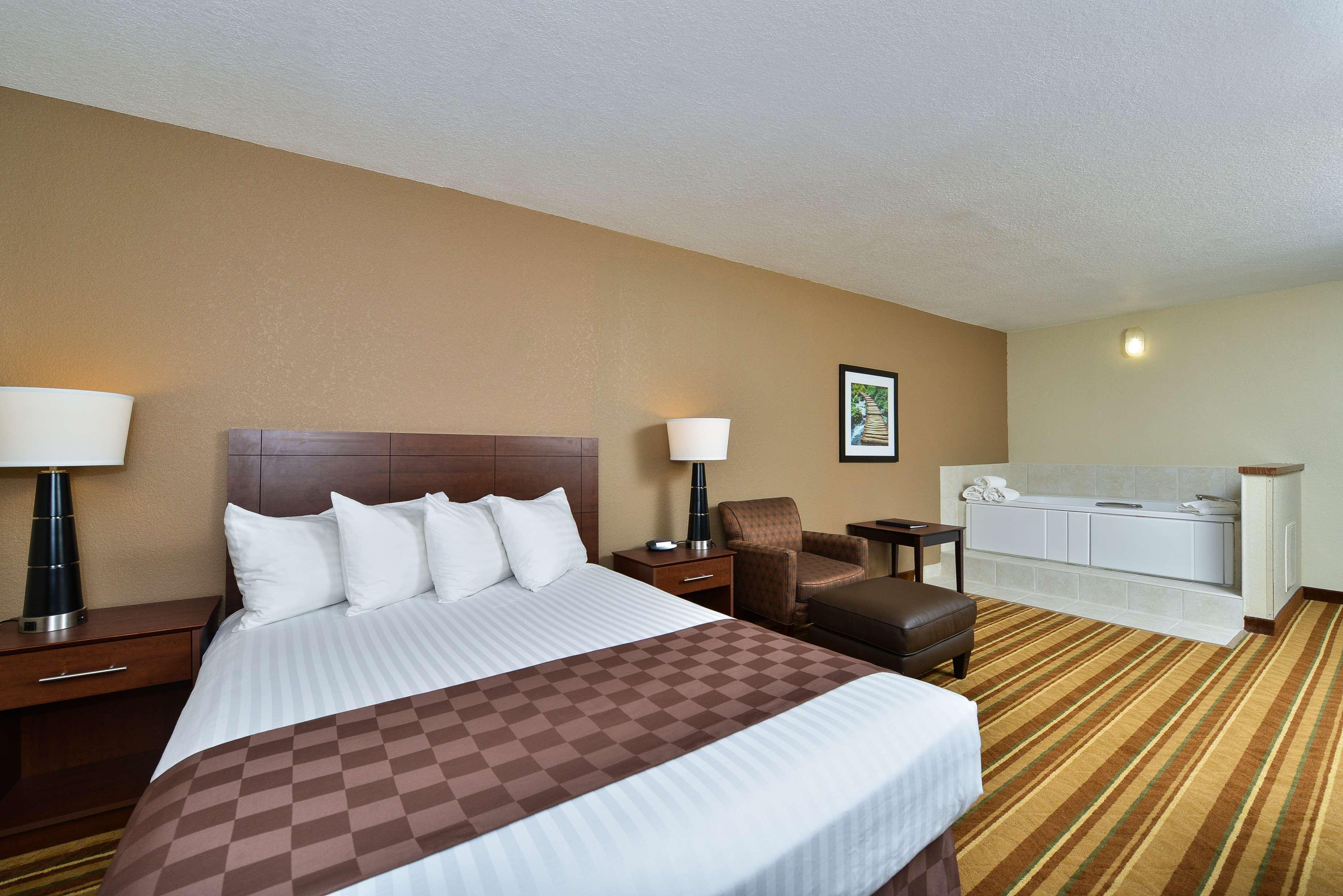 Rock Island Inn & Suites Marshalltown Eksteriør bilde