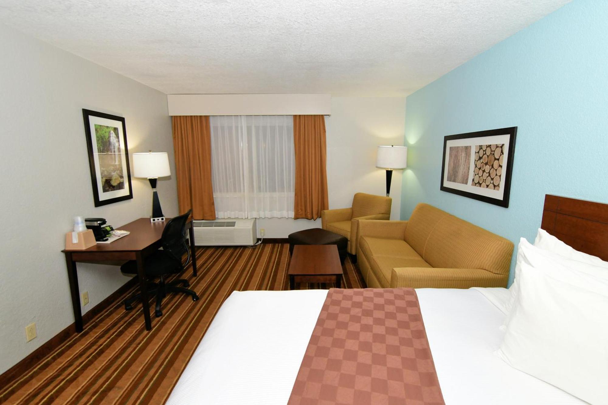 Rock Island Inn & Suites Marshalltown Eksteriør bilde